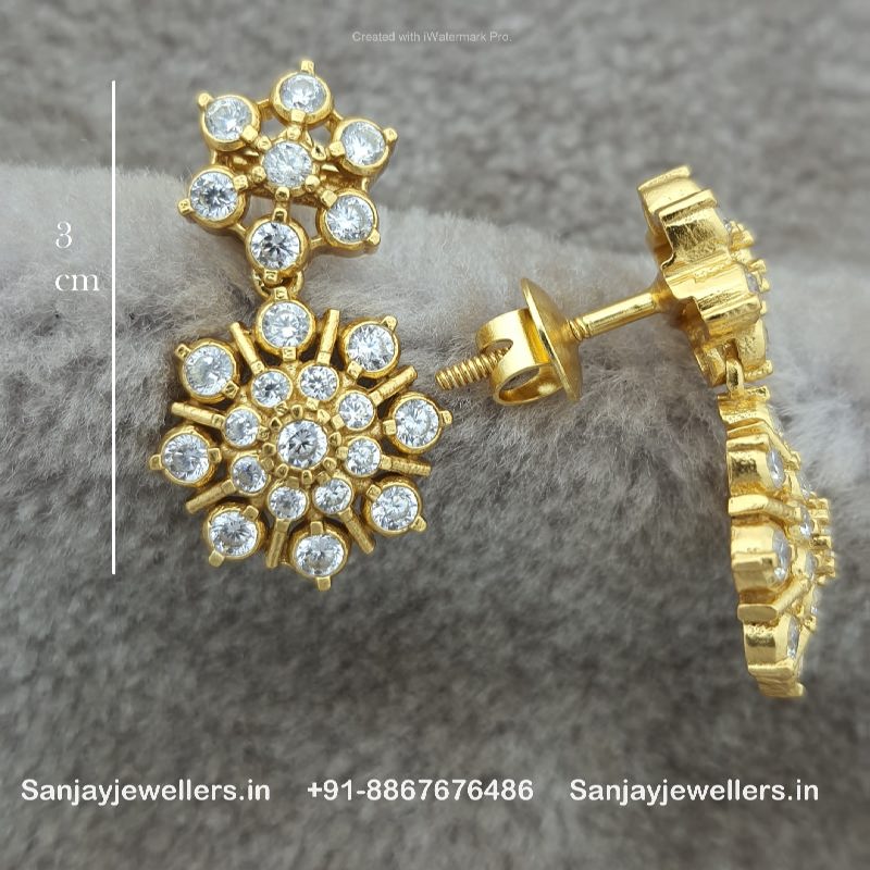 Earrings : Alloy gold plated crystal stone earrings-megaelearning.vn